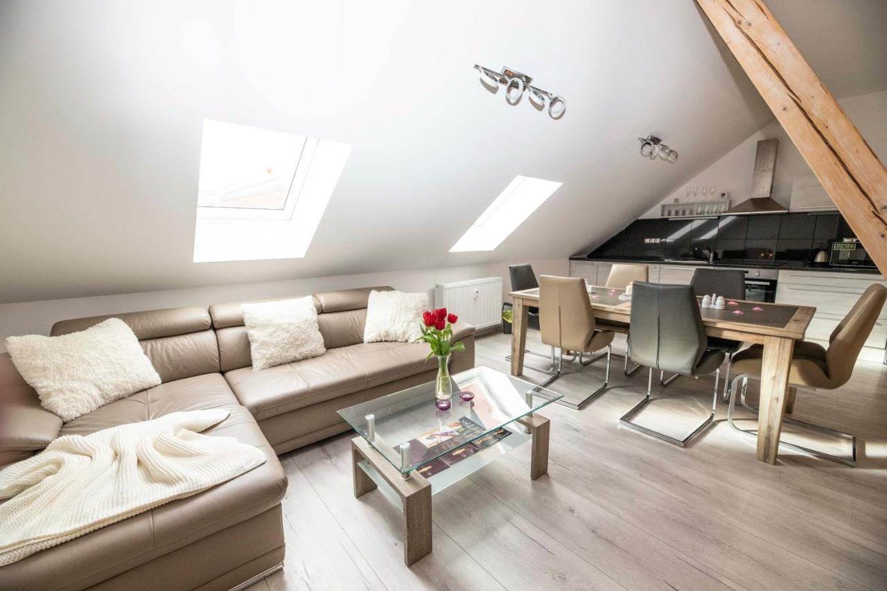 Vip Suite Hotel Heinz Dobris Ngoại thất bức ảnh